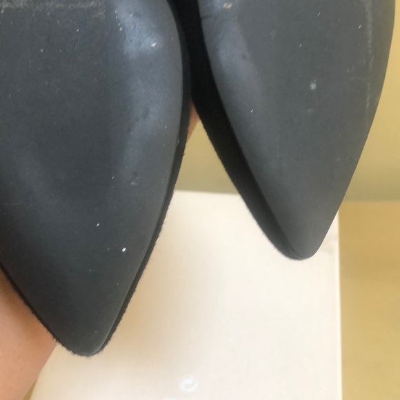 42 Gold Women’s Overcome V Throat Black Genuine Suede Slip On Mules Size 7.5/38 - Picture 11 of 16